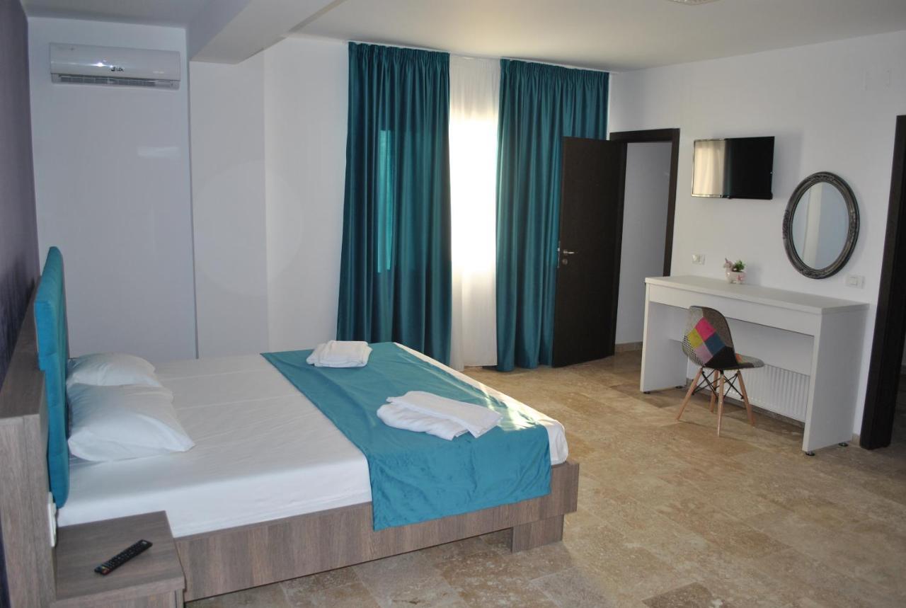 Blue Border Hotel วามาเวเก ภายนอก รูปภาพ