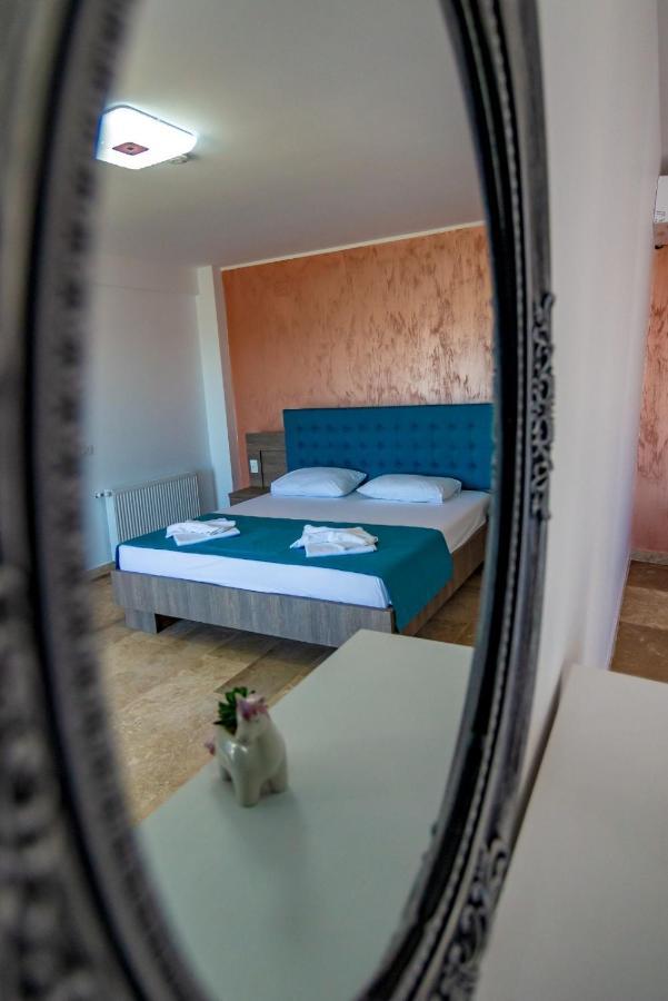 Blue Border Hotel วามาเวเก ภายนอก รูปภาพ